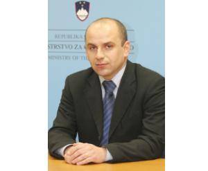 Mag. Marjan Hribar imenovan za direktorja Direktorata za turizem in internacionalizacijo