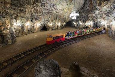 Občina Piran in Postojnska jama zabeležili dober obisk med velikonočnimi prazniki