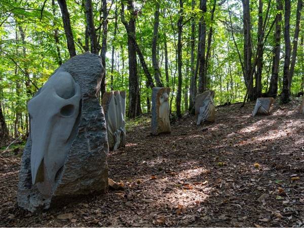 Discover the Mythic Park in the village of Rodik