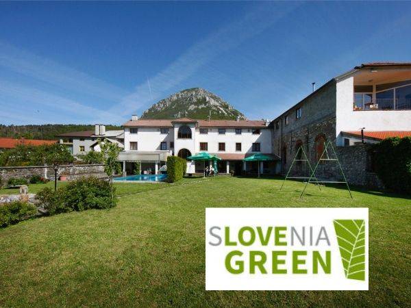 Nov Slovenia Green Accommodation v zelenju pod Nanosom