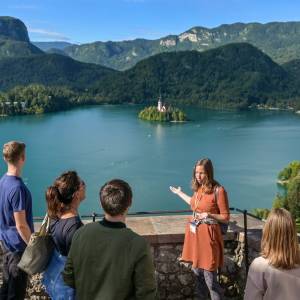 ‍♀️ Happy International Tourist Guides Day! ⁠
⁠
 Let's explore the beauty of Slovenia together with knowledgeable and licensed guides!  ⁠
⁠
⁠
#ITGDay2024  #TouristGuide #ifeelsLOVEnia #mojaslovenija⁠
⁠
 @andrejtarfila