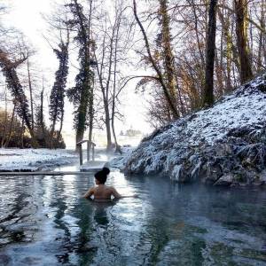 Natural thermal spring water in Klevevž feels wonderful on a cold winter day. 
Thanks @stajnernina for sharing your photo with #ifeelsLOVEnia.