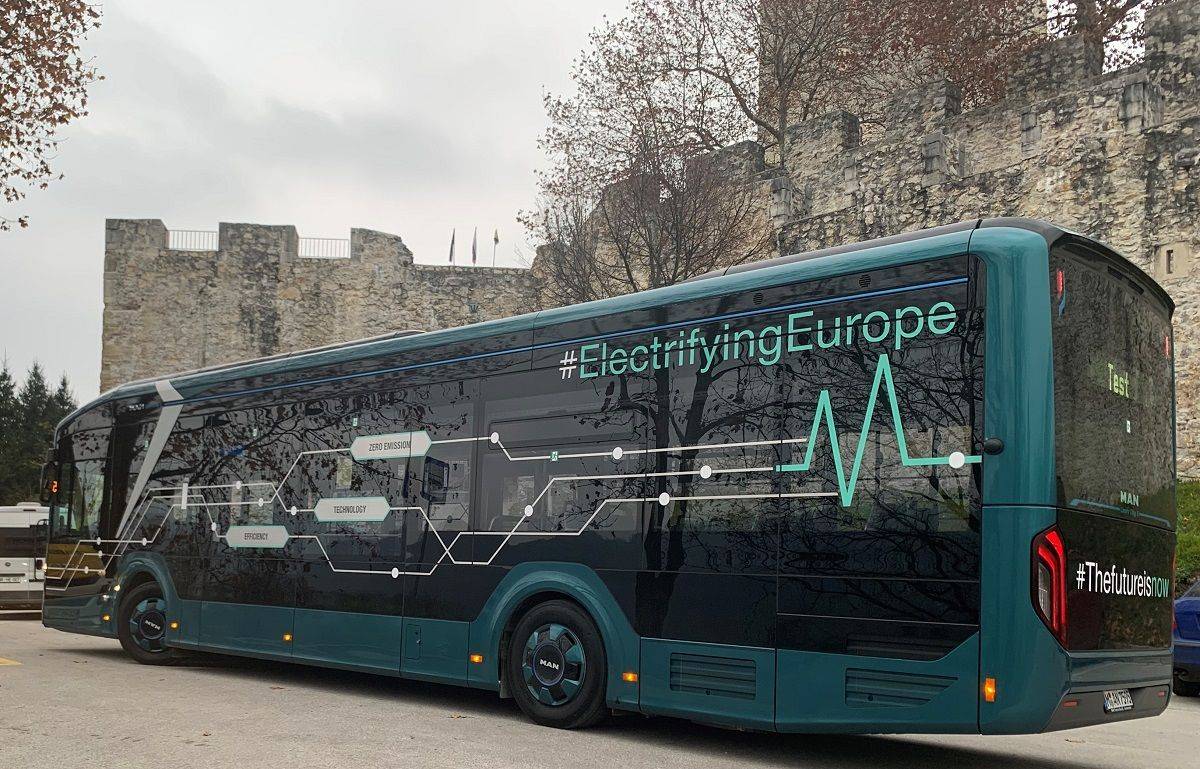 Električni avtobus na celjskih mestnih ulicah