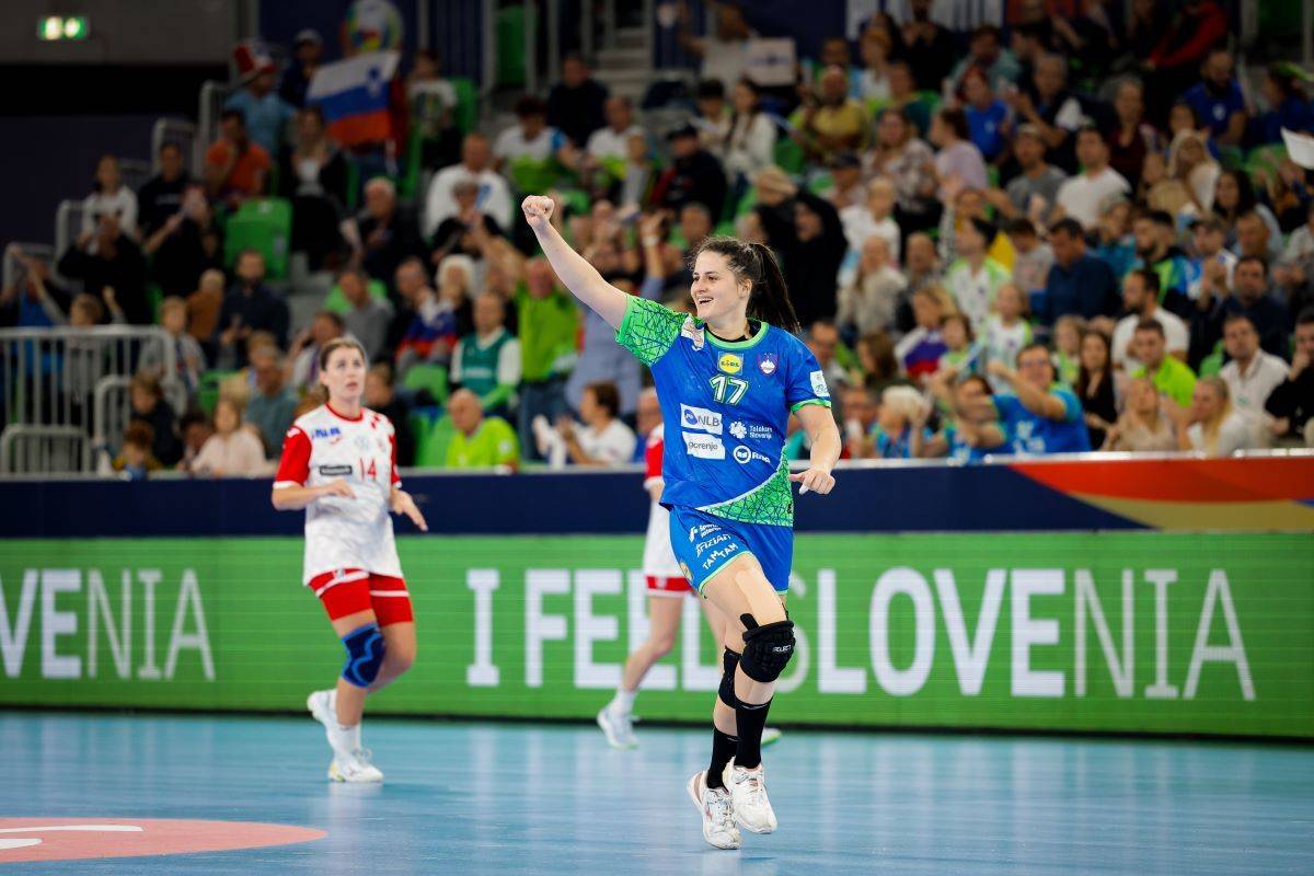 Slovenska ženska rokometna reprezentanca za uvrstitev na svetovno prvenstvo