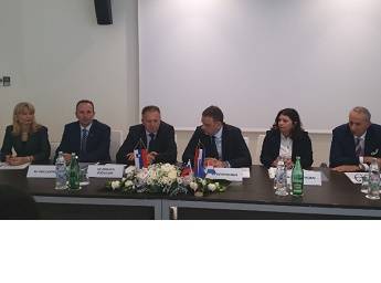 Minister Zdravko Počivalšek na srečanju s hrvaškim ministrom za turizem Antonom Klimanom