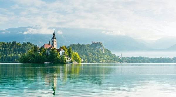 Lonely Planet je Bled uvrstil med 10 top destinacij, vrednih obiska