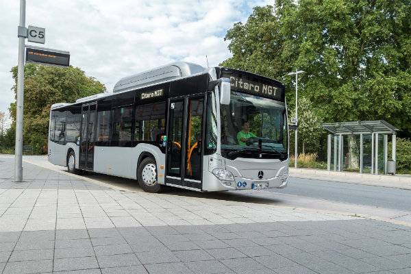 Po Ljubljani bodo prihodnje leto zapeljali prvi hibridni avtobusi