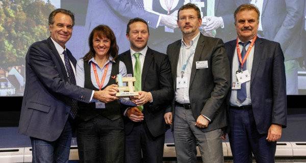 Ljubljana v Bruslju uradno prejela nagrado za razvoj trajnostnega turizma